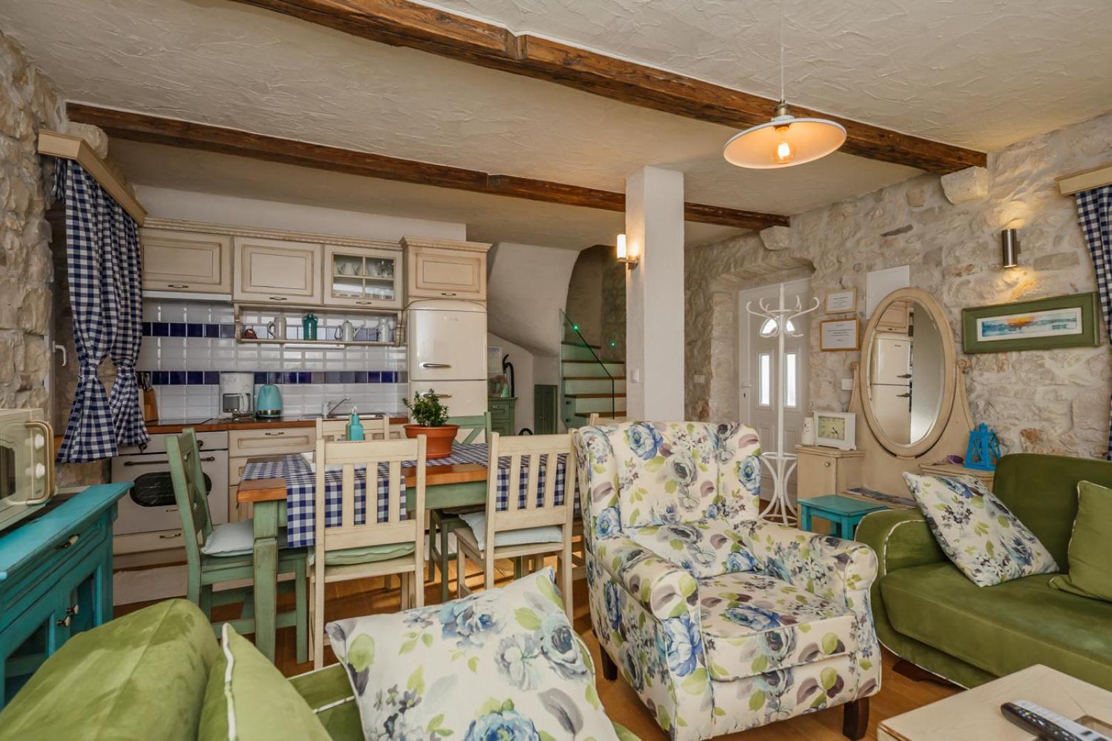 Kaštela Apartment Rustik מראה חיצוני תמונה