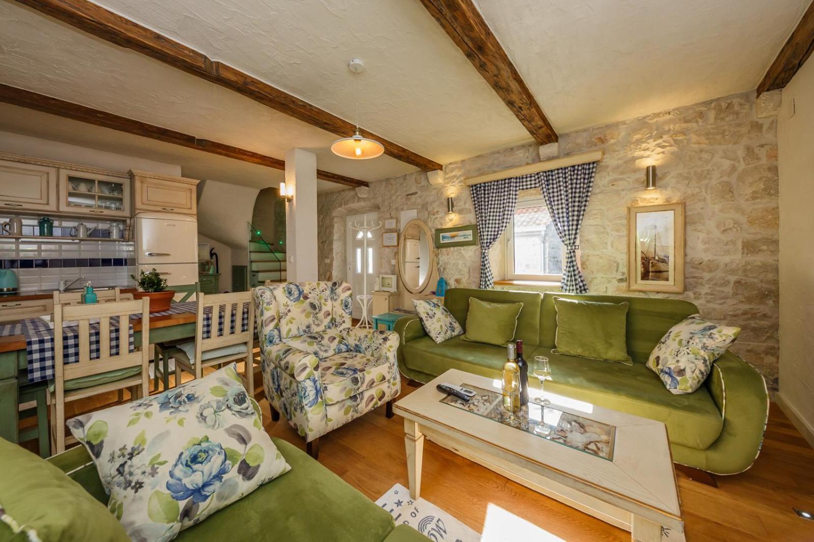 Kaštela Apartment Rustik מראה חיצוני תמונה